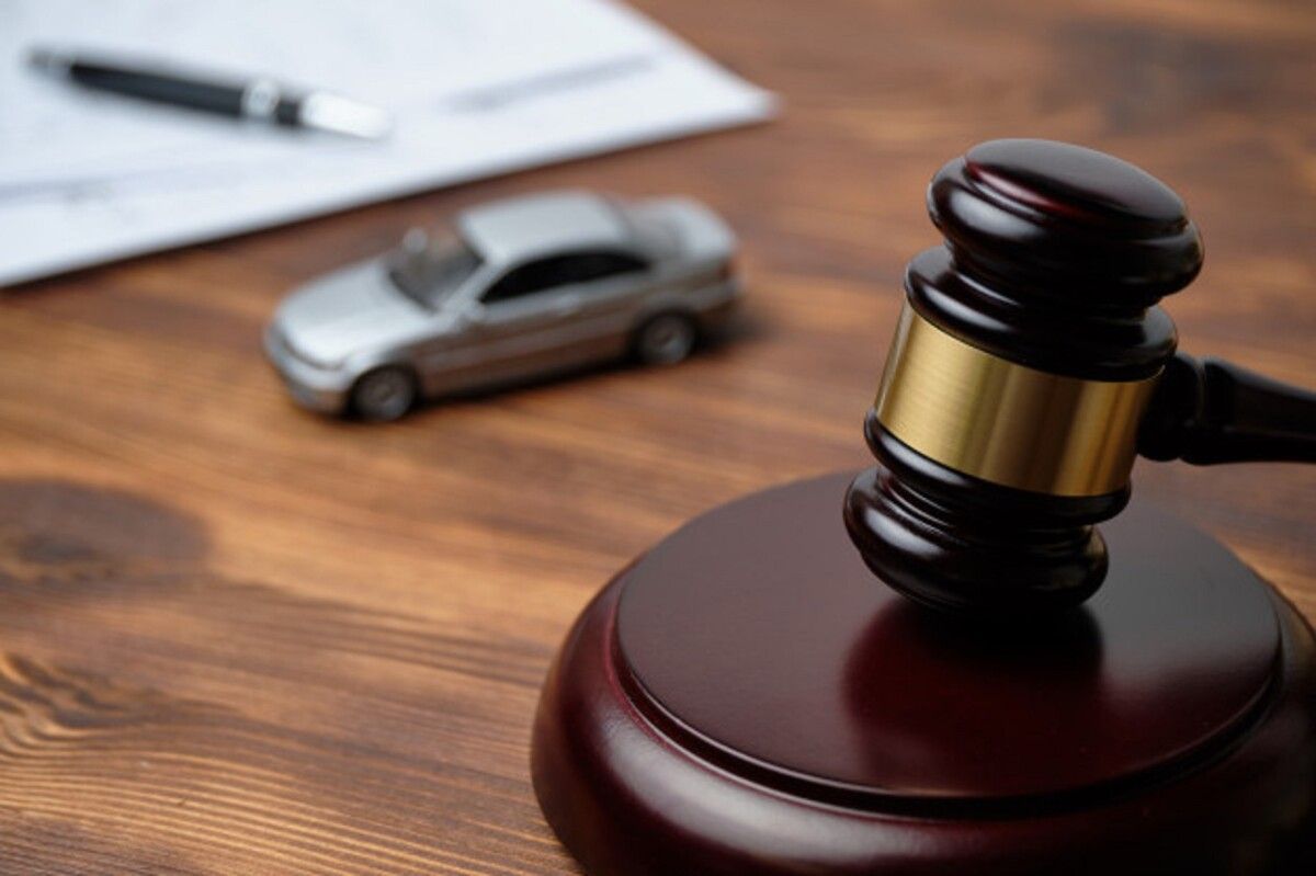 judge hammer car documents 102583 3491 1